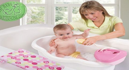 نحوه صحیح حمام کردن نوزاد توسط والدین ,شامپو ملایم بچه‌گانه,نحوه شستشوی نوزاد,حمام کردن نوزاد با اسفنج,تمیز کردن بدن نوزاد با اسفنج,حمام کردن نوزاد